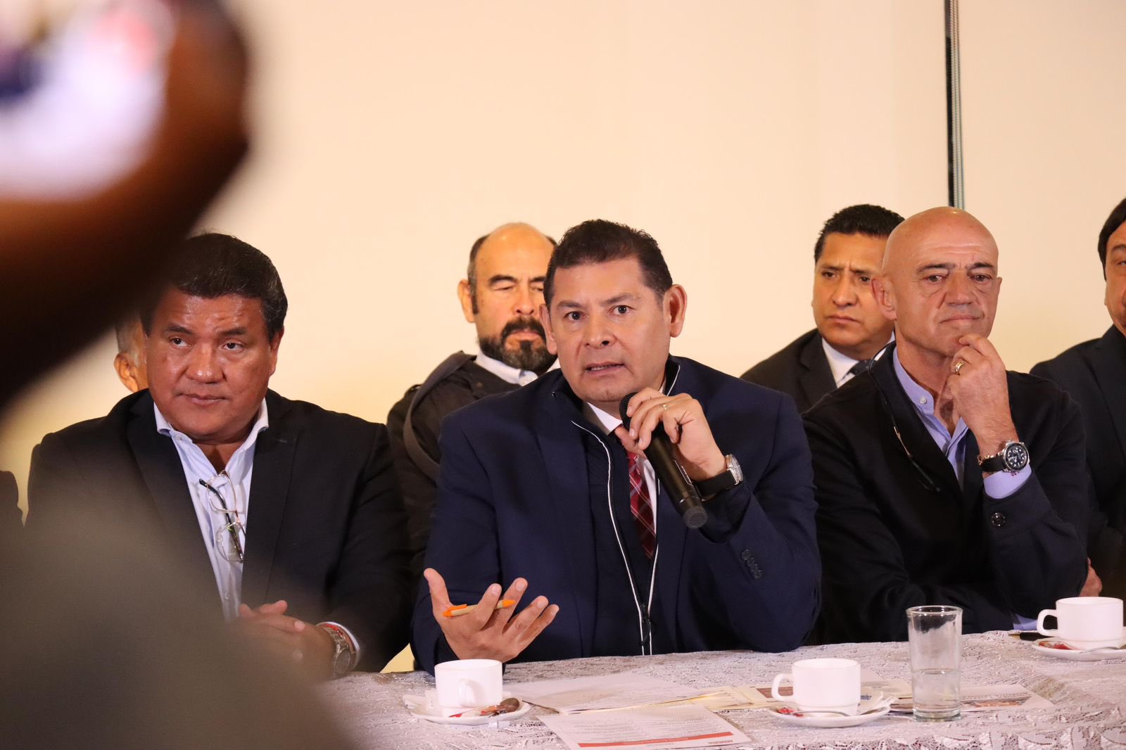 Alejandro Armenta lidera las encuestas para gobernador en Puebla según ...